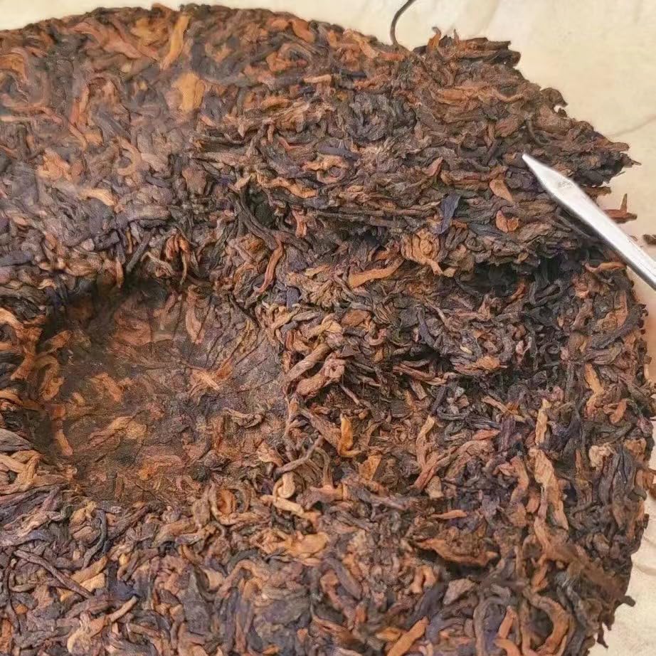 Pu-Erh tea,2004,Panda Yiwu Jinya,357g,Ripe