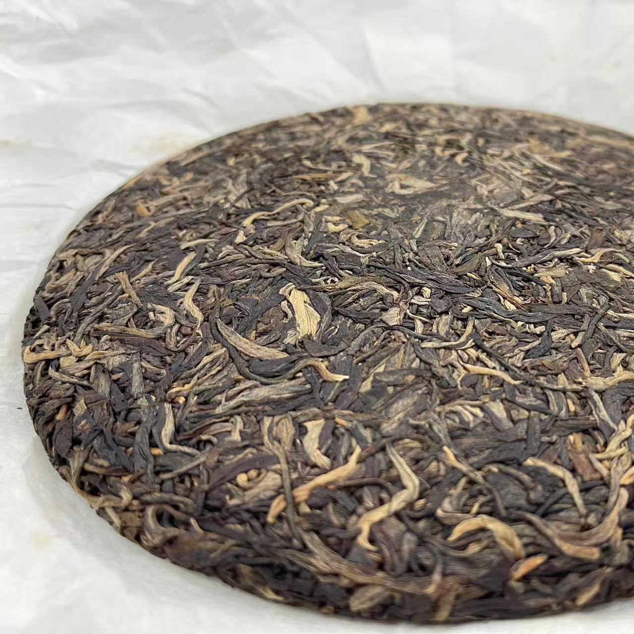 2021 Mangfei Early Spring Raw Pu-erh Tea Cake, 357g, from Ancient Arbor Trees in Yunnan