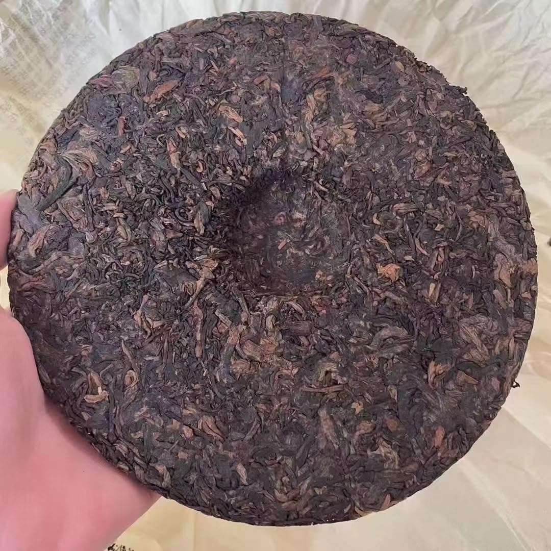 2006 Bingdao Gongting Ripe Pu-erh Tea Cake, 357g, from Yunnan