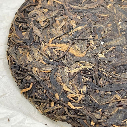 Mengku 2011 Raw Pu-Erh Tea Cake 250g
