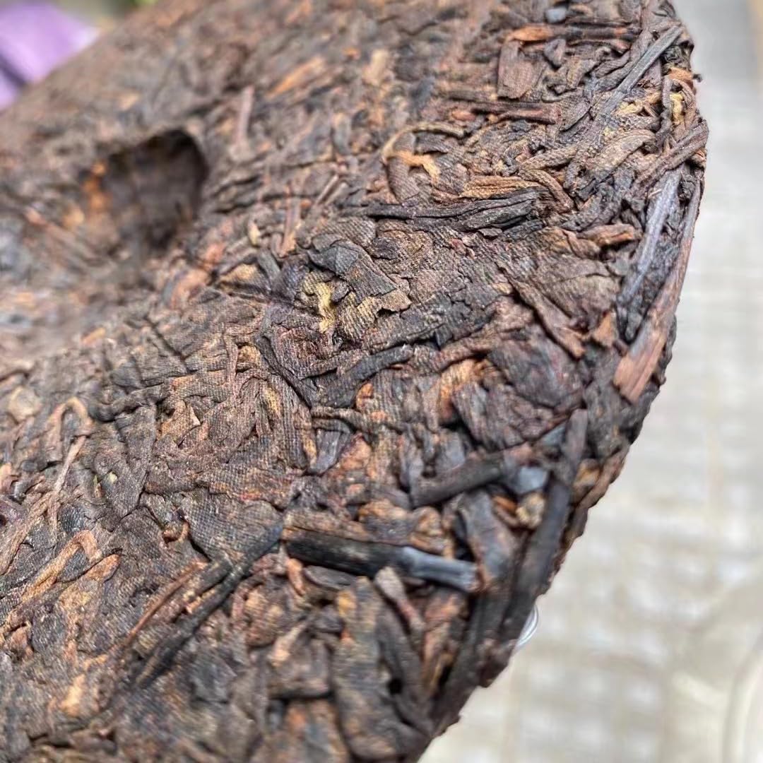 Jingmai Ancient Tree Ripe Pu-Erh Tea 2006 – 357g