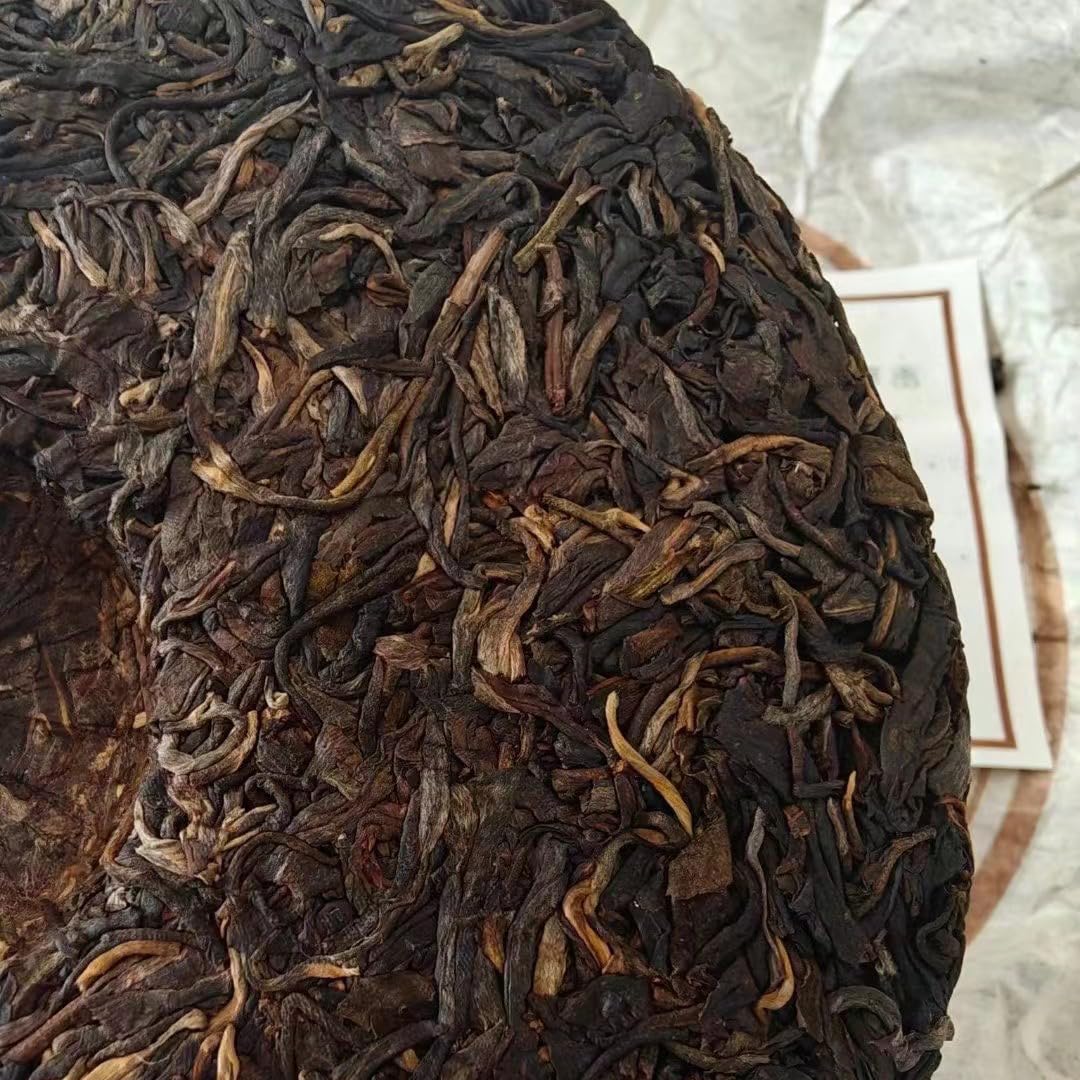 Pu-Erh tea,2009,Yiwu Gongrui-Yiwu wild round tea,357g,Raw