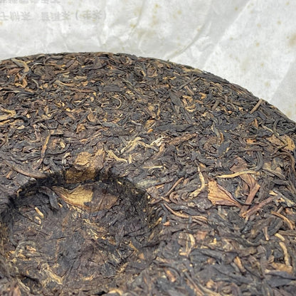 Pu-Erh tea,2011,SIX FAMOUS TEA MOUNTAIN,Colorful Red,357,Raw