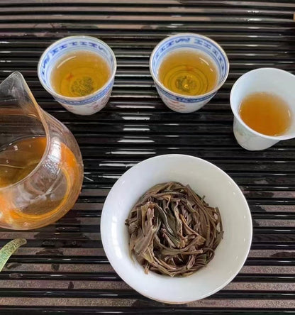 2006 Dabanzhang Old Tree Garden Raw Pu-erh Tea Cake, 357g, from Yunnan