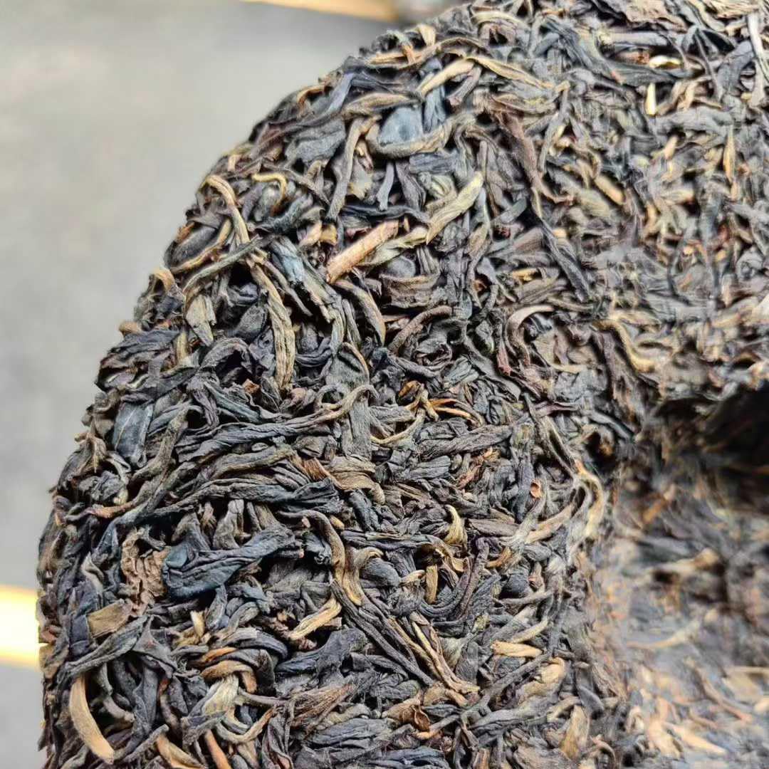 Lao Tongzhi Arbor Early Spring Tea 2006, 400g, Raw Pu-erh