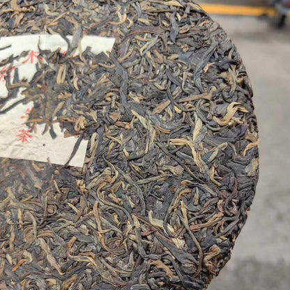 2004 Pu-erh Raw Tea Cake – Da Manlü Wild Ancient Tree Tea from Yunnan, 357g Sheng Puerh