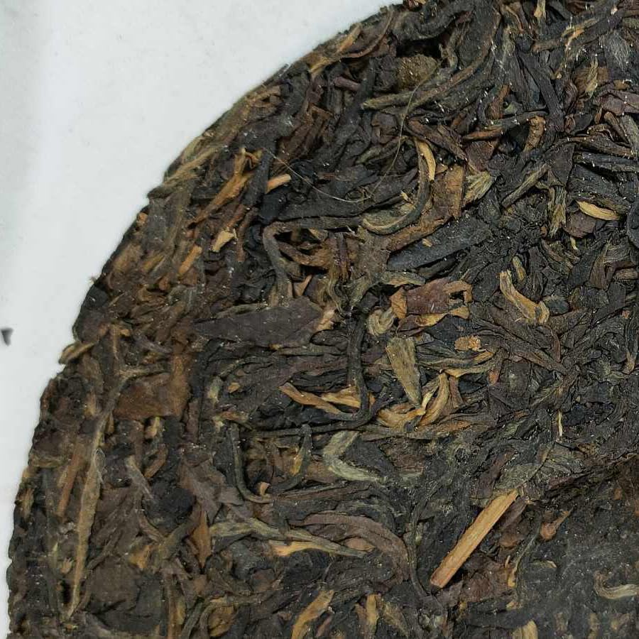 1990s Menghai Tea Factory Thin Paper Raw Pu-erh Tea Cake, 357g