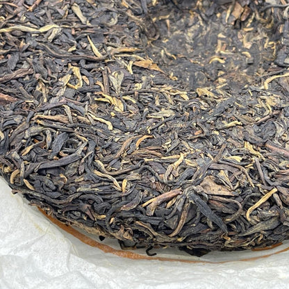 Pu-Erh tea,2012,SIX FAMOUS TEA MOUNTAIN,Chrysanthemum,357,Raw