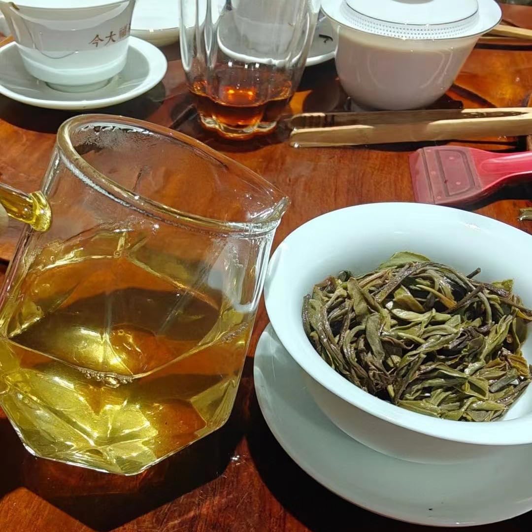 2021 Mo Lie Raw Pu-erh Tea Cake, 357g, from Yunnan