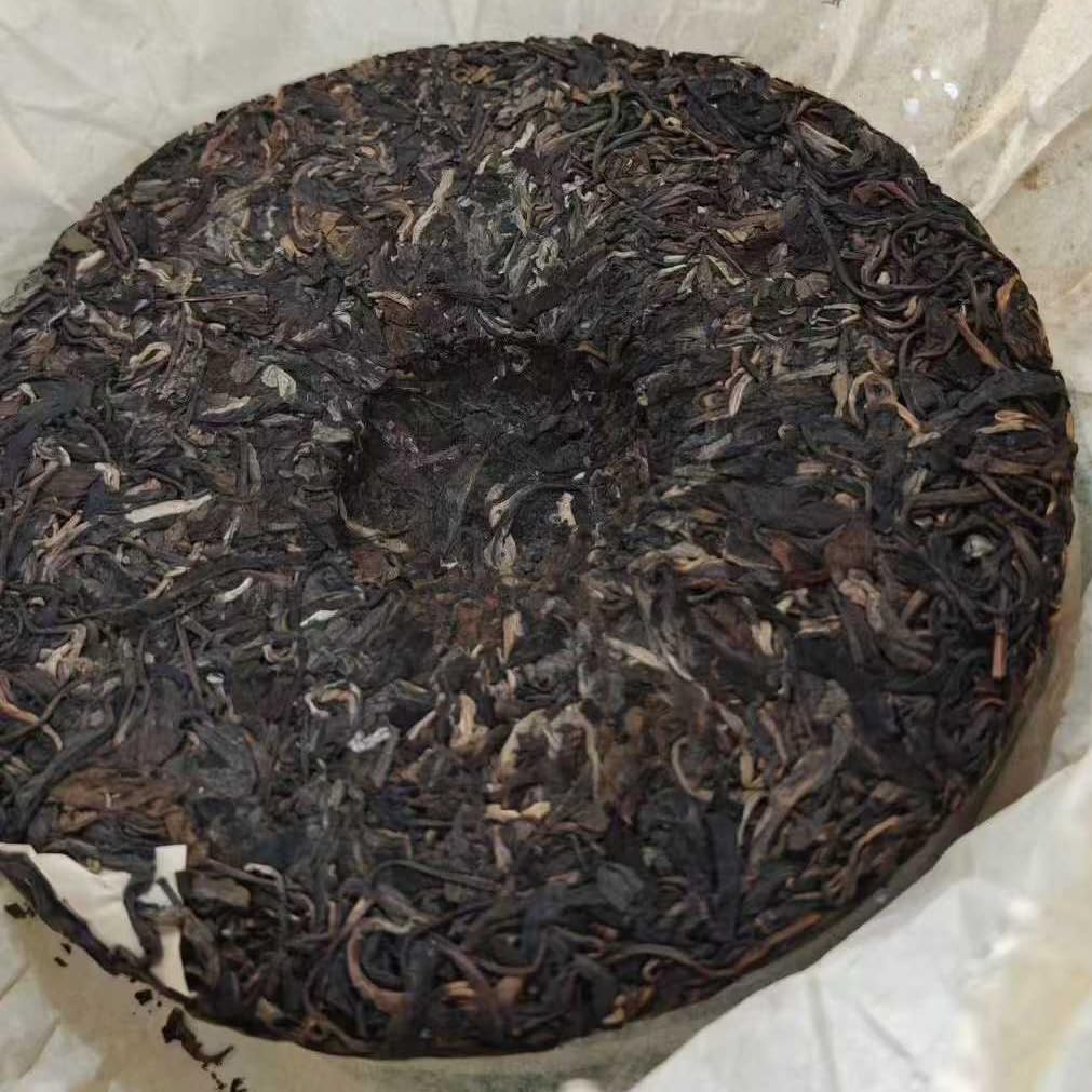 2007 Cai Yun Nan Xian Raw Pu-erh Tea Cake 357g
