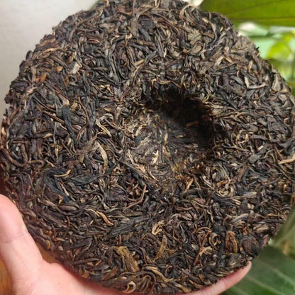 2006 Songpin Yiwu Early Spring Raw Pu-erh Tea Cake, 357g, from Yunnan