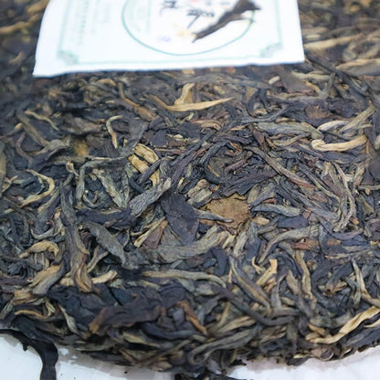 Lao Man'e Bulang Chun Xiao Raw Pu-Erh Tea 2014 – 357g