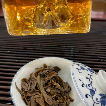 2018 Nannuo Mountain King Ancient Tree Raw Pu-erh Tea Cake, 357g, from Yunnan