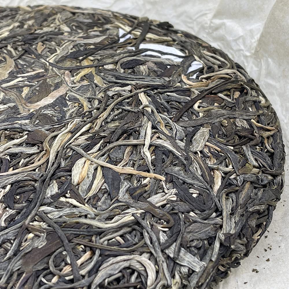 Sheng Jia Yuan Eighteen Villages of Mengku - Mangbeng 2020 Raw Pu-Erh Tea Cake 357g