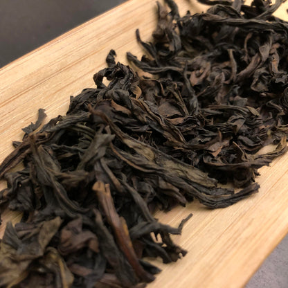武夷岩茶,大红袍茶叶、马头岩肉桂；武夷山水仙茶，礼盒装，250g*3,Shipped from China