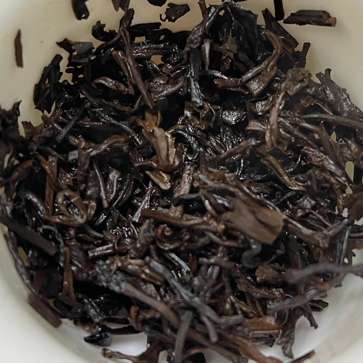 90s Liu Bao Tea – Loose Leaf Aged in Hong Kong Storage, 600g