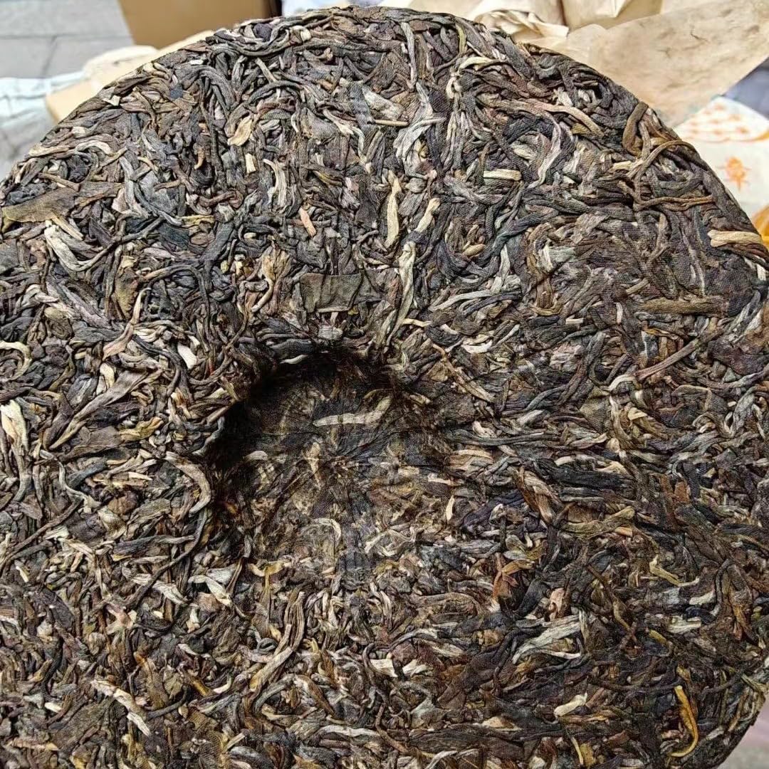 2011 Colorful Peacock Bawang Green Cake Raw Pu-erh Tea Cake, 357g*7, from Yunnan