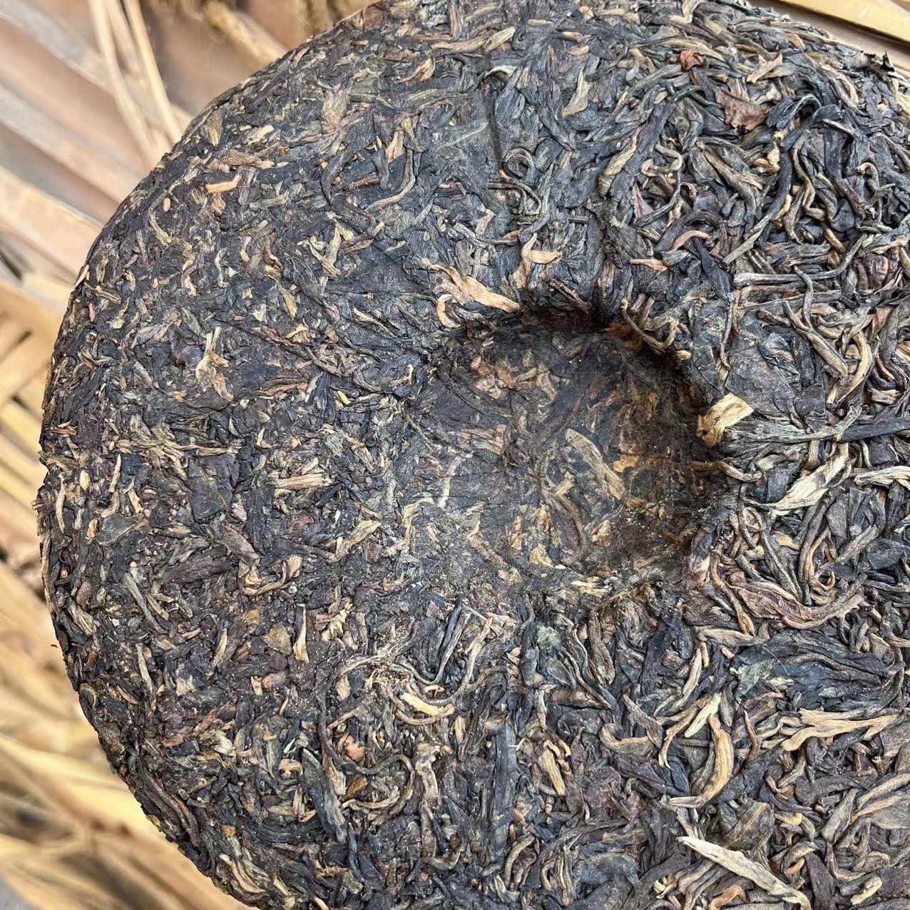Pu-Erh tea,2000,Qingyunhao,357g,Raw