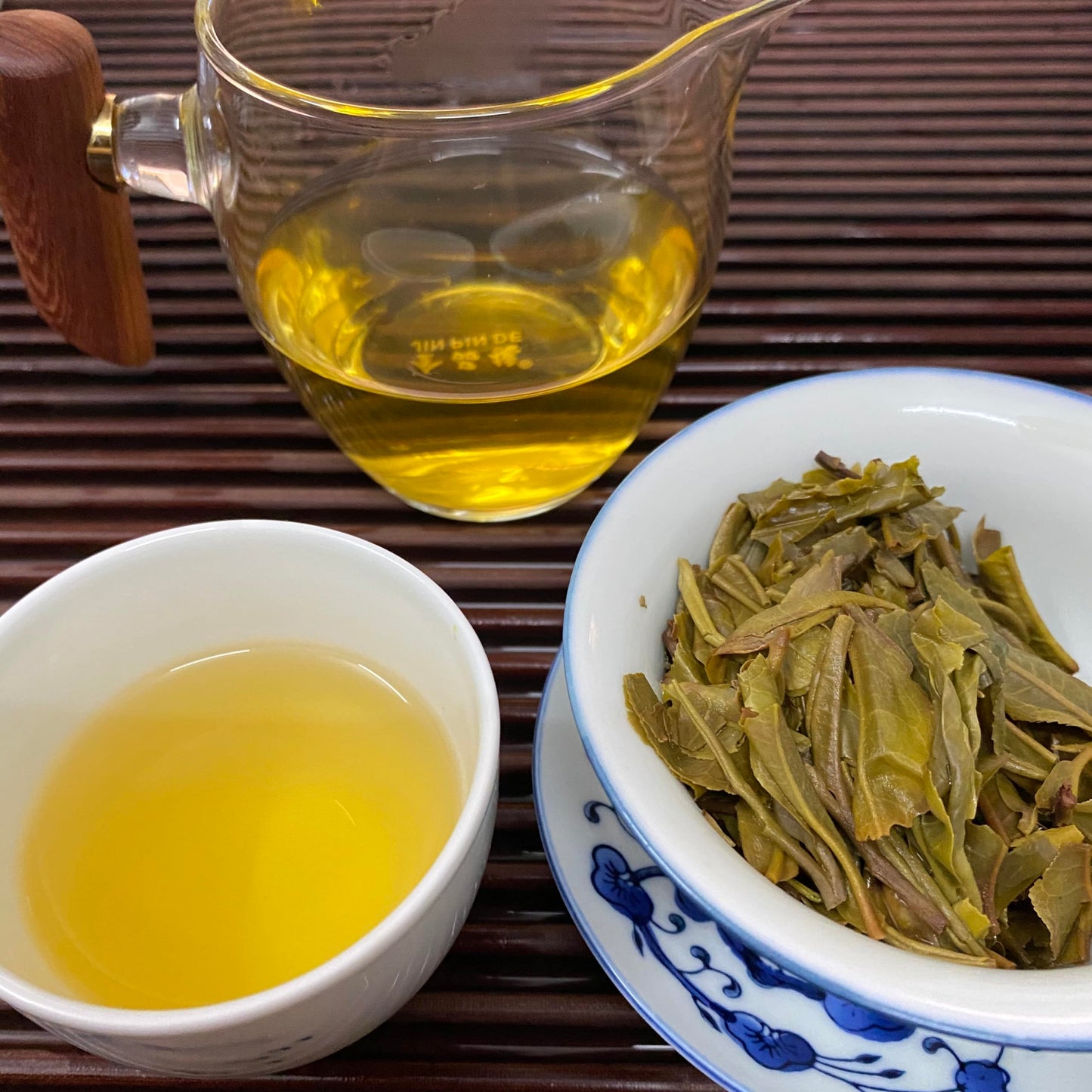 Seven-Star Peacock Banzhang Old Tree 2020 Raw Pu-Erh Tea Cake 357g