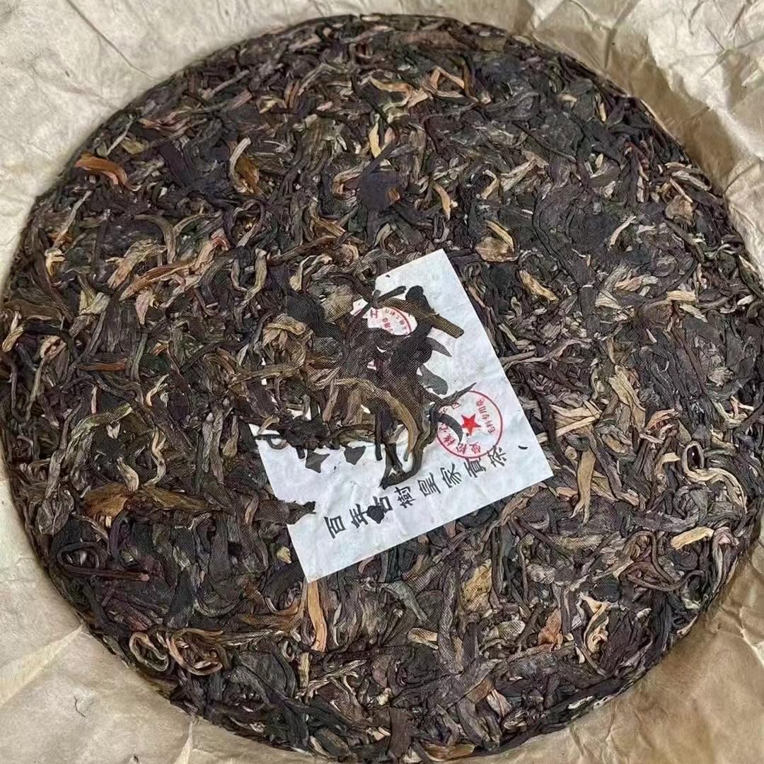 Pu-Erh tea,2004,Royal Tribute Tea from a Century-old Tree,Manzon,357g,Raw