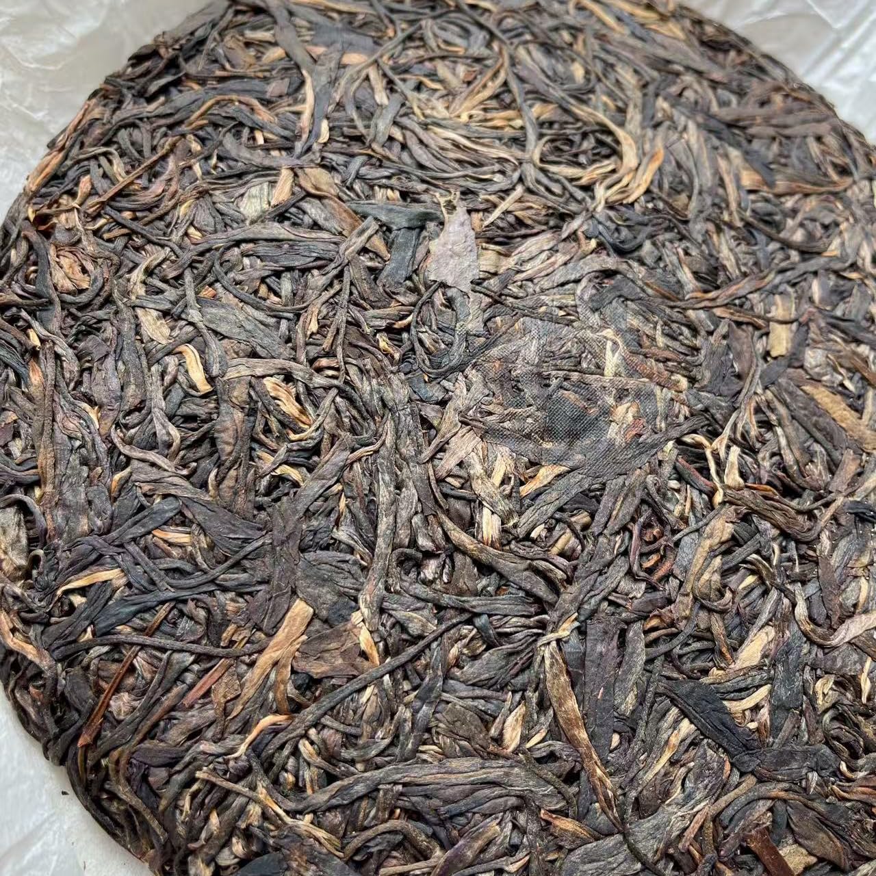 Luoshuidong Ancient Tree Raw Pu-erh Tea Cake, 357g, from Yunnan