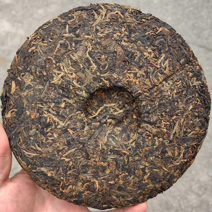 2006 RuiPinHao BanZhang Ancient Tree Raw Pu-erh Tea Cake 357g | Sheng Pu-erh from Yunnan