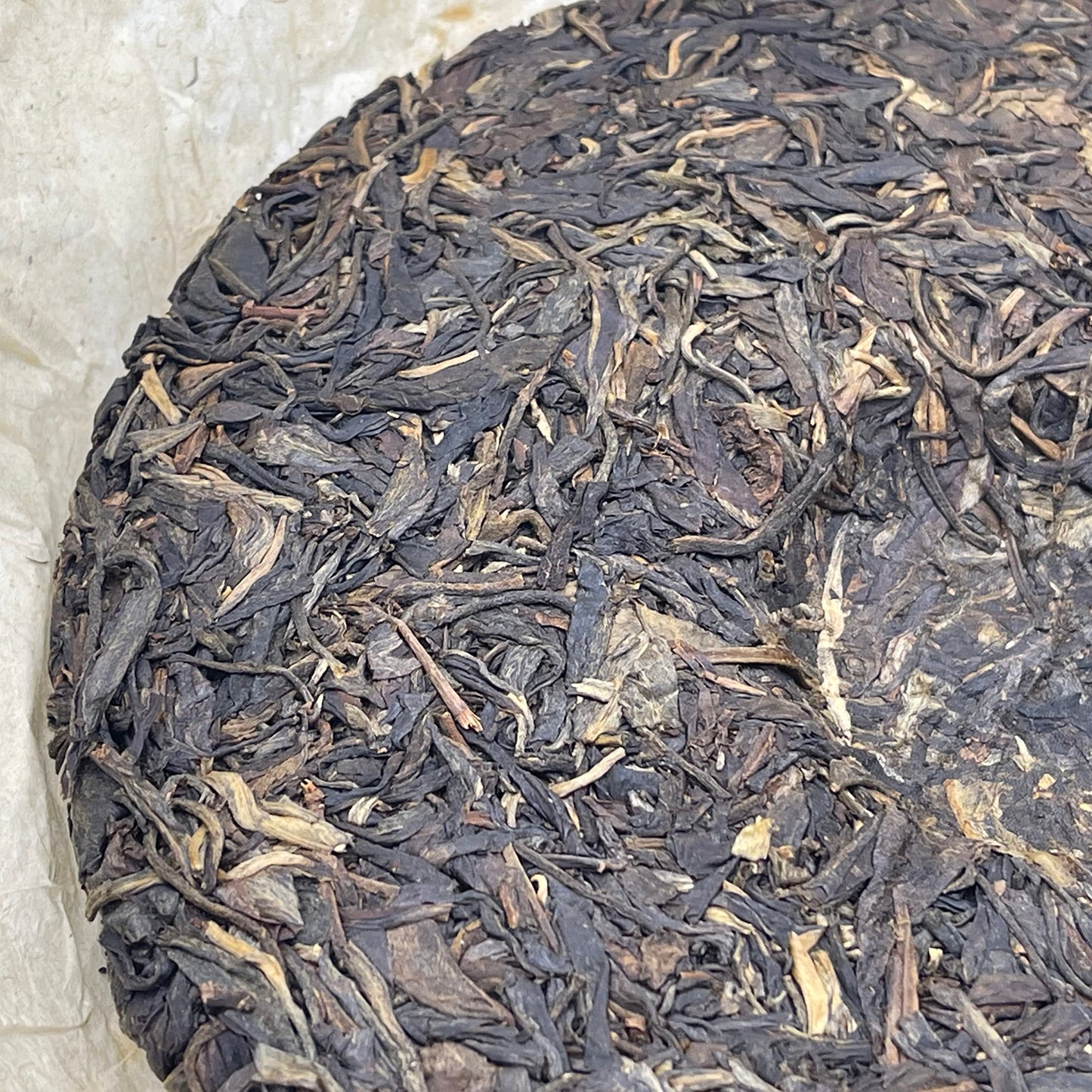 2004 China Tea Green Ruyi Old Banzhang Raw Pu-erh Tea Cake, 357g, from Yunnan