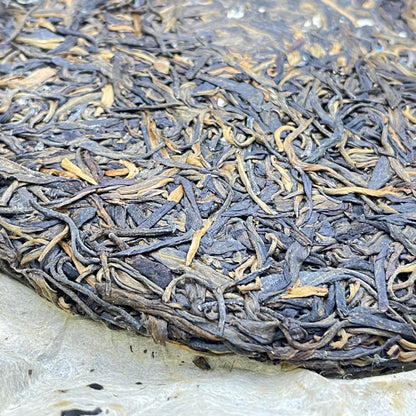 Aged Raw Puer Tea Cake - Vintage Style "Big Blue Mark" Wrapper - 357g