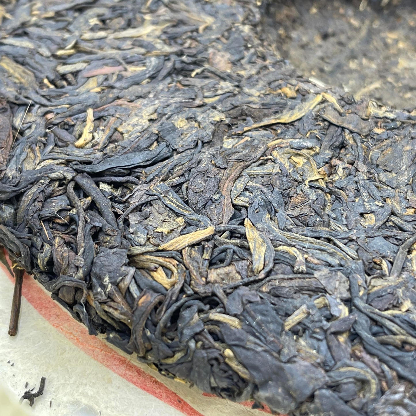 2004 Customized Collectibles Raw Pu-erh Tea Cake, 357g, from Yunnan