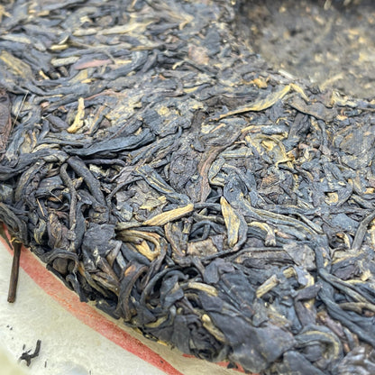 2004 Customized Collectibles Raw Pu-erh Tea Cake, 357g, from Yunnan