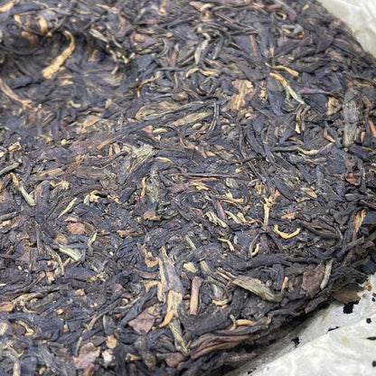 Song Pin Hao "Brown Label" Raw Puerh Tea Cake - 357g (1990s Reproduction)
