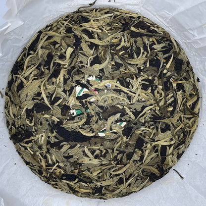 2013 Fuyutai Moonlight White Tea, 357g, from Yunnan