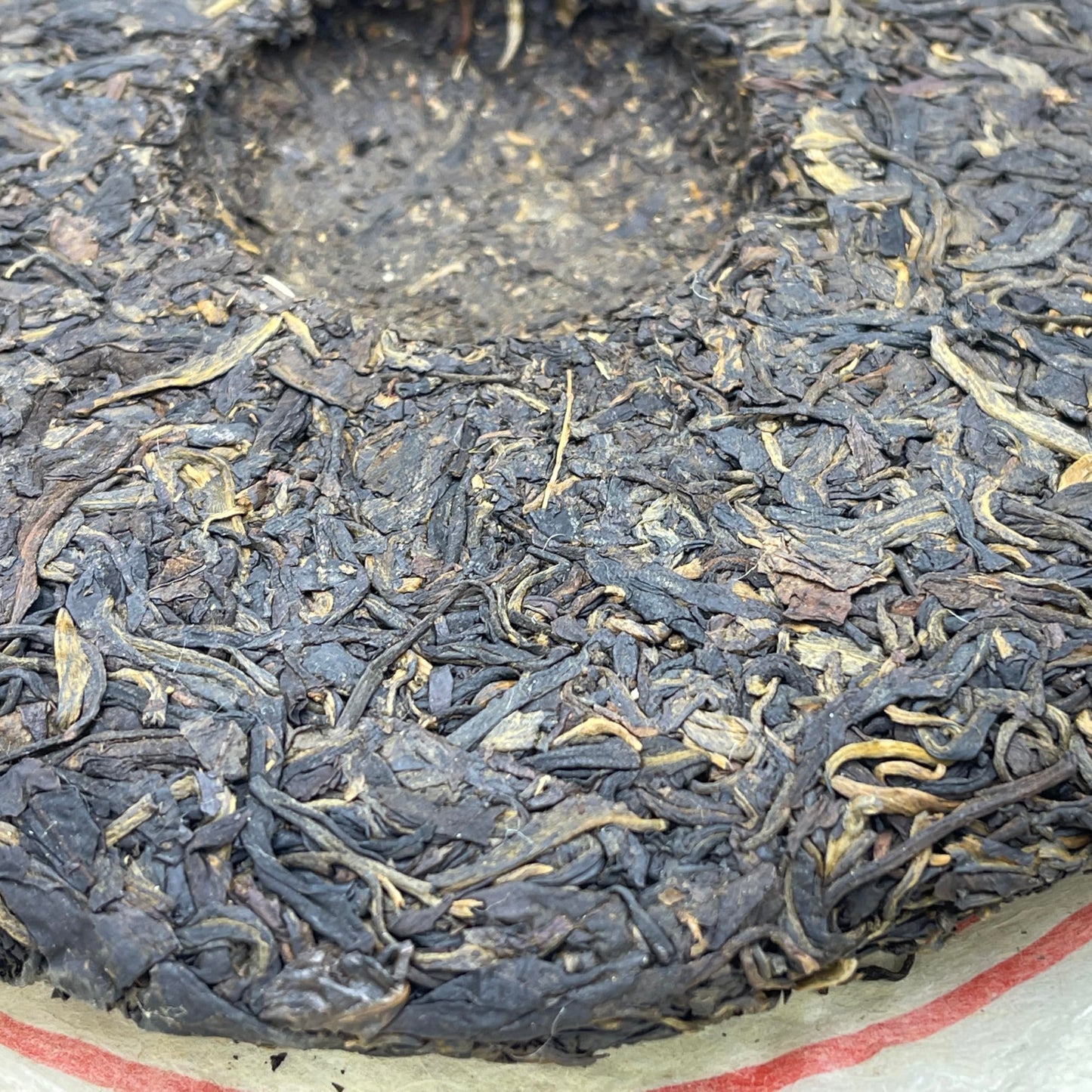2004 Customized Collectibles Raw Pu-erh Tea Cake, 357g, from Yunnan