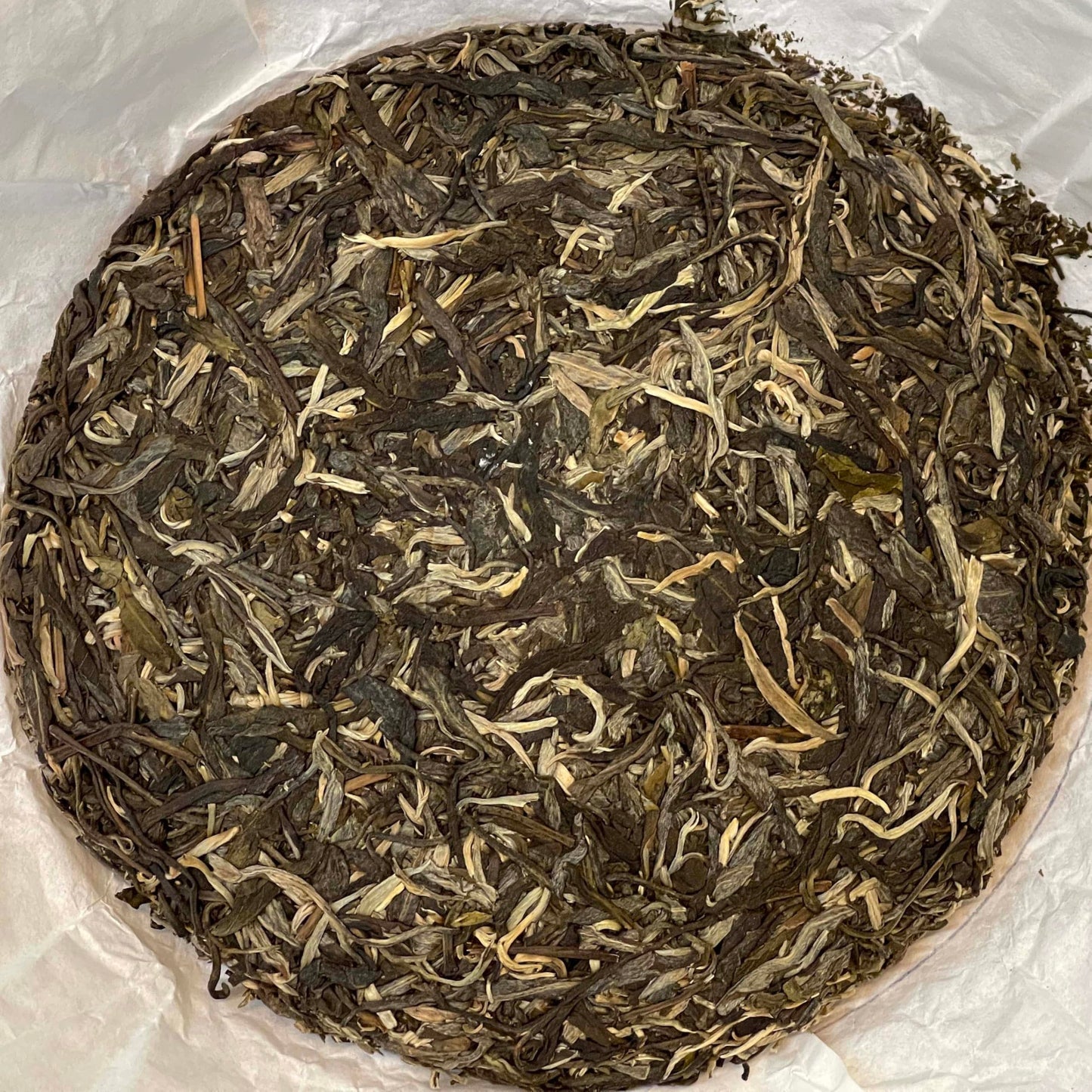 Sheng Jiayuan Banpen Ancient Village 2020 Raw Pu-erh Tea Cake,357g