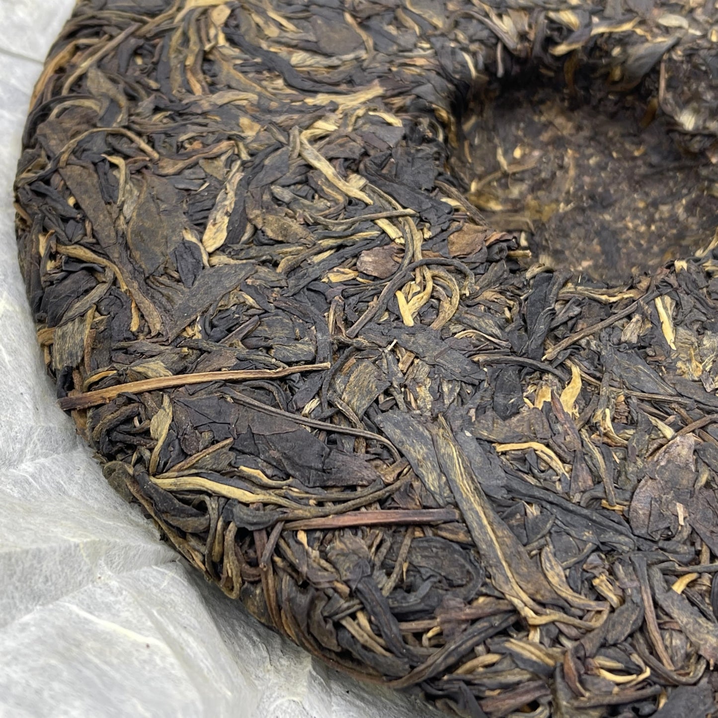 Jiamutang 2007 Cangjing Jiangcheng Ancient Tree Raw Pu-erh Tea Cake 357g