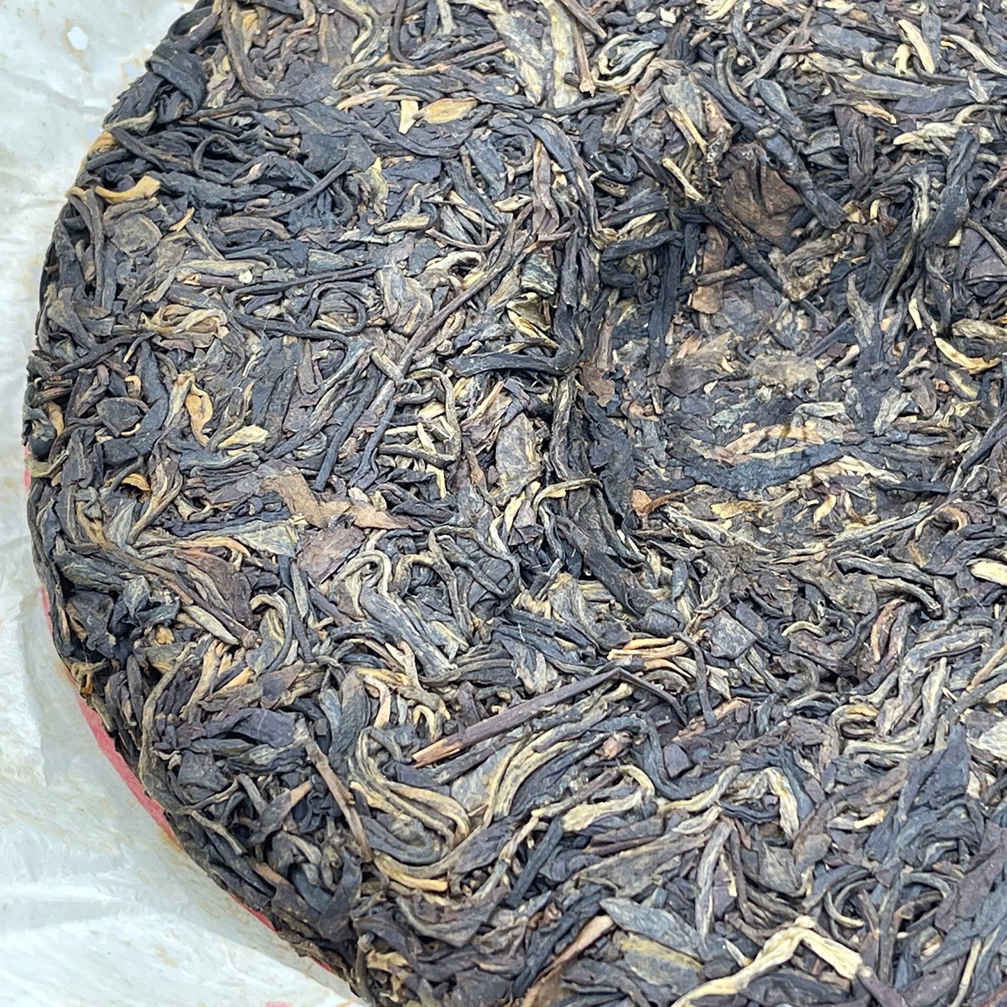 Octagonal Pavilion 2008 Qiaomu Ancient Tree Raw Pu-Erh Tea (Red Classic) – 357g (12.6oz) Sheng Puerh Cake – Premium Aged Chinese Tea