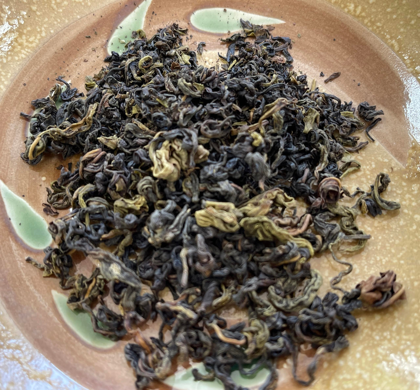 Taiwan indigenous wild tea,六龜原生山茶 Xinfa Community,Fragrant type Oolong tea,75g*4