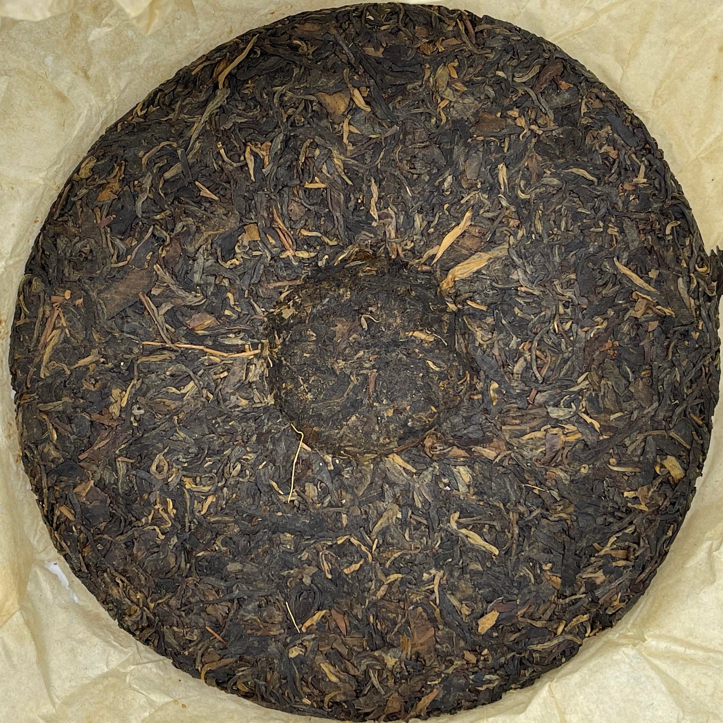 Pu-Erh tea,Late 1990s,Hong Kong customization Orange Flying Seal-Little Yellow Seal,357g,Raw