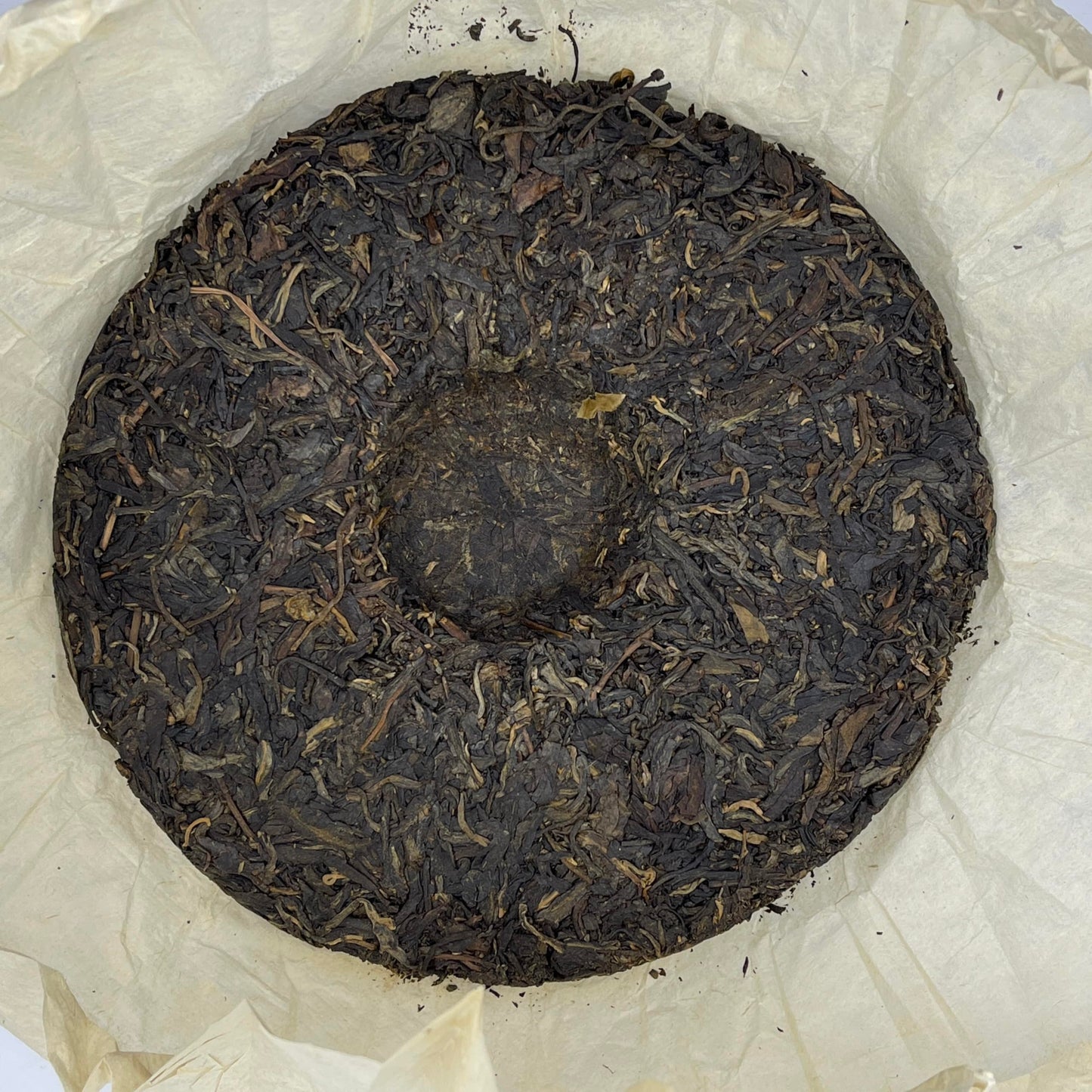 2004 Yiwu Shun Shixing Wild Arbor Raw Pu-erh Tea Cake, 357g, from Yunnan