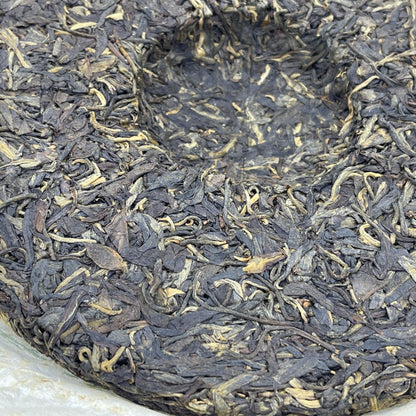 2012 Bingdao Ancient Tree Raw Pu-erh Tea Cake, 357g, from Yunnan