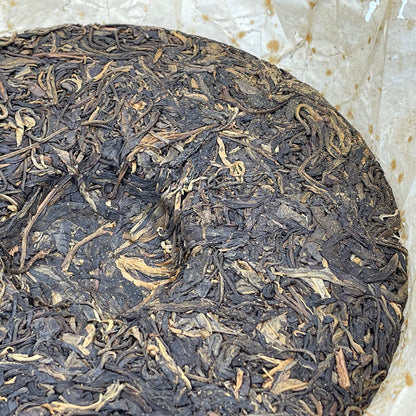 Xishuangbanna Yiwu Zhengshan Wild Green Cake Raw Pu-Erh Tea 2006 – 380g