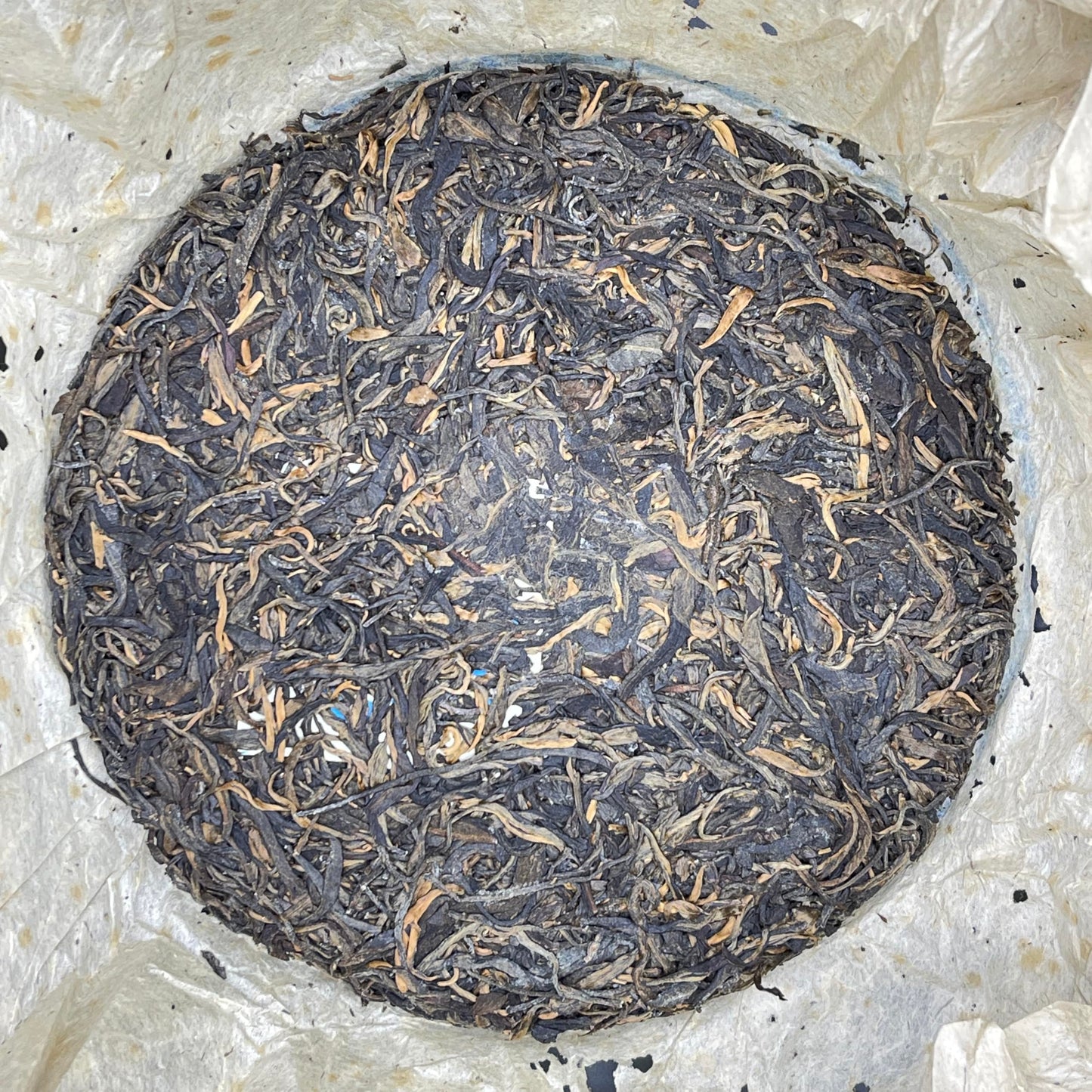 Aged Raw Puer Tea Cake - Vintage Style "Big Blue Mark" Wrapper - 357g
