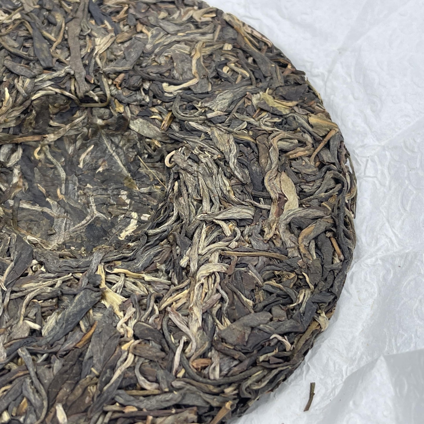 2023 Laos Raw Pu-erh Tea Cake, 200g, from Yunnan