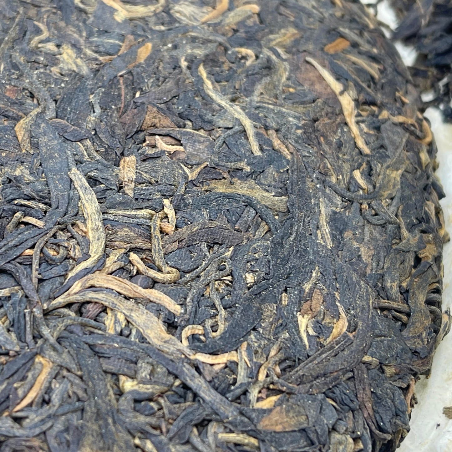 Pu-Erh tea,1999,Hong Kong customization Traditional Chinese thick paper 7542,357g,Raw