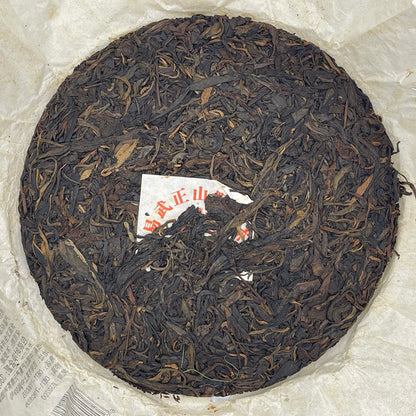 2006 Yiwuzheng Mountain Wild Raw Pu-erh Tea Cake, 380g
