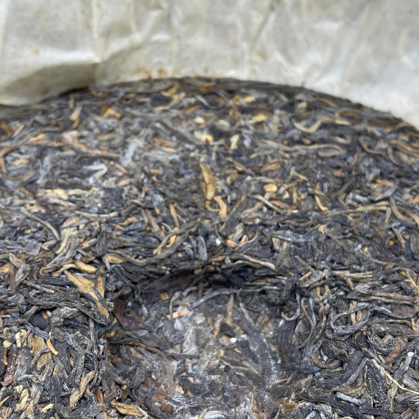 1996 Menghai Tea Factory 7532 Snow Mark Raw Pu-erh Cake 357g (HK Order)