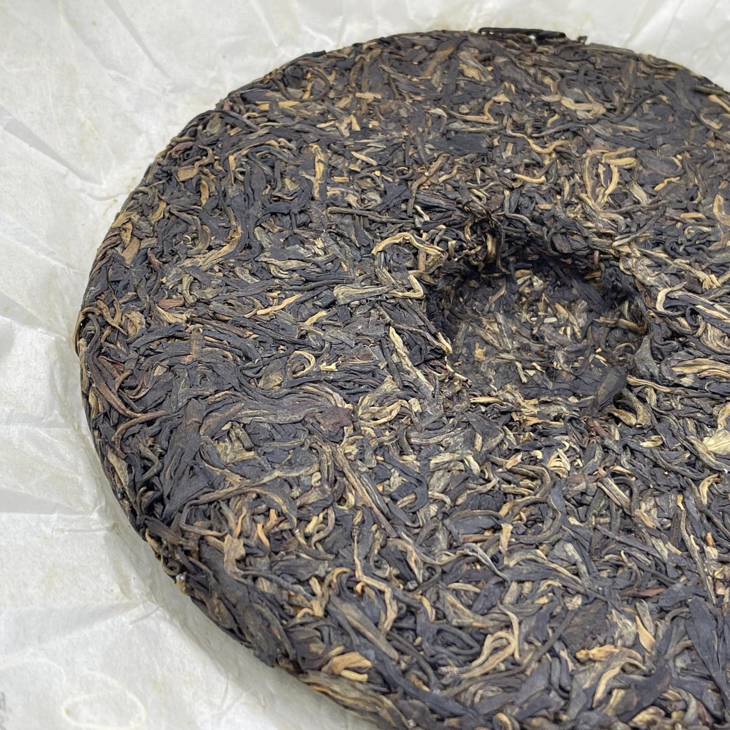 Youle Raw Pu-erh Tea Cake 375g – “Cheng Yun” Series by Yuanyuantang, from Yunnan