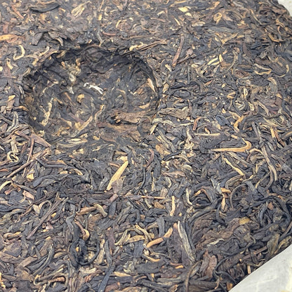 2006 China Tea Gold 8781 Raw Pu-erh Tea Cake, 380g, from Yunnan