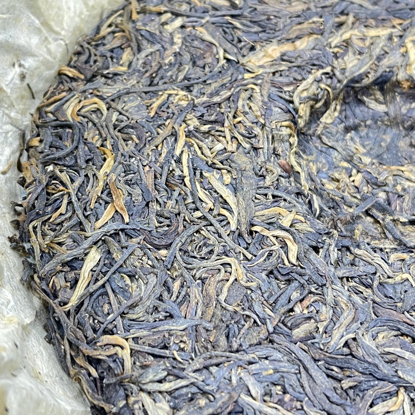 Aged Raw Puer Tea Cake - Vintage Style "Big Blue Mark" Wrapper - 357g