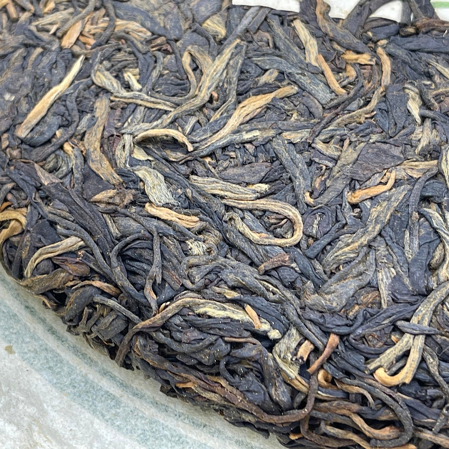 2009 Old Mane Brown Old Tea Raw Pu-erh Tea Cake, 357g, from Yunnan
